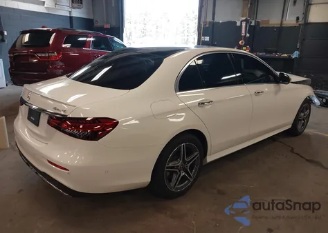 2023 Mercedes-Benz E 350 4Matic z USA, uszkodzony, nr VIN W1KZF8EB2PB137329